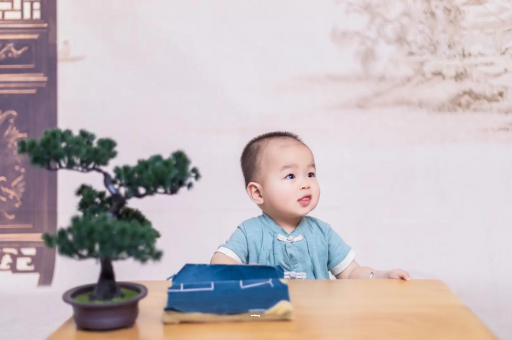 代怀选性别包生男孩孕妇如何预防妊娠纹